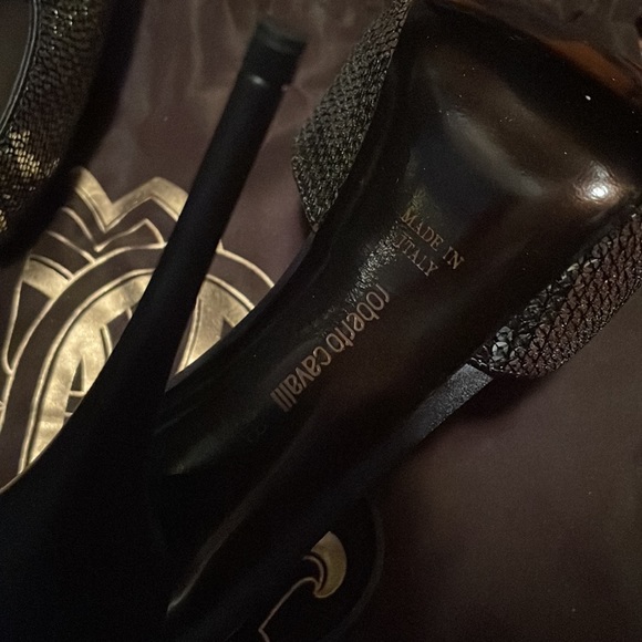 BRAND NEW ROBERTO CAVALLI HEELS - Picture 5 of 7